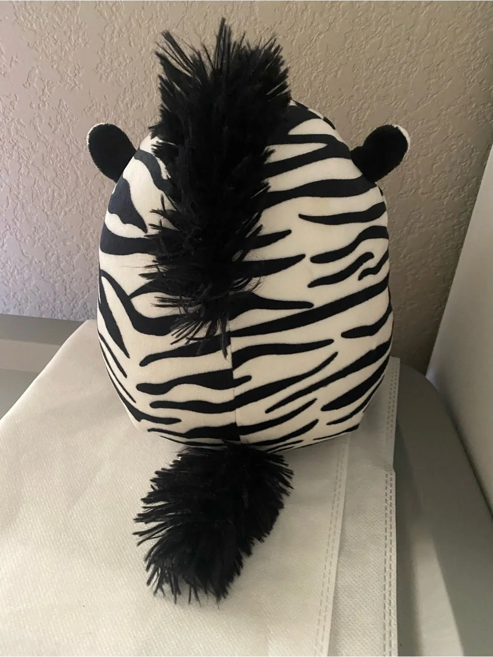 Squishmallows Freddie The Zebra 8 inch Plush Hearts Limited Edition Kellytoy
